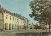 KROSNO - Fragment Rynku z zabytkowymi podcieniowymi kamieniczkami; FOT: L. wicki; WYD: BW "Ruch" 1962