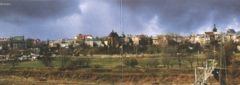 KROSNO - Panorama starego miasta od NE; FOT: R. Barski; WYD: Ruthenus 2004; nakad 500 egz.