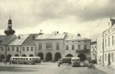 KROSNO - Rynek z podcieniowymi kamieniczkami; FOT: J. Jastrzbski; WYD: BW "Ruch" 1963